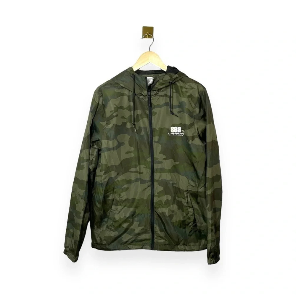 Sea Surfboards Camo Hooded Windbreaker Jacket Mens Medium NWT Packable
